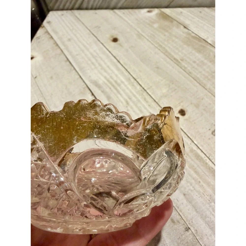 N/A vintage glass